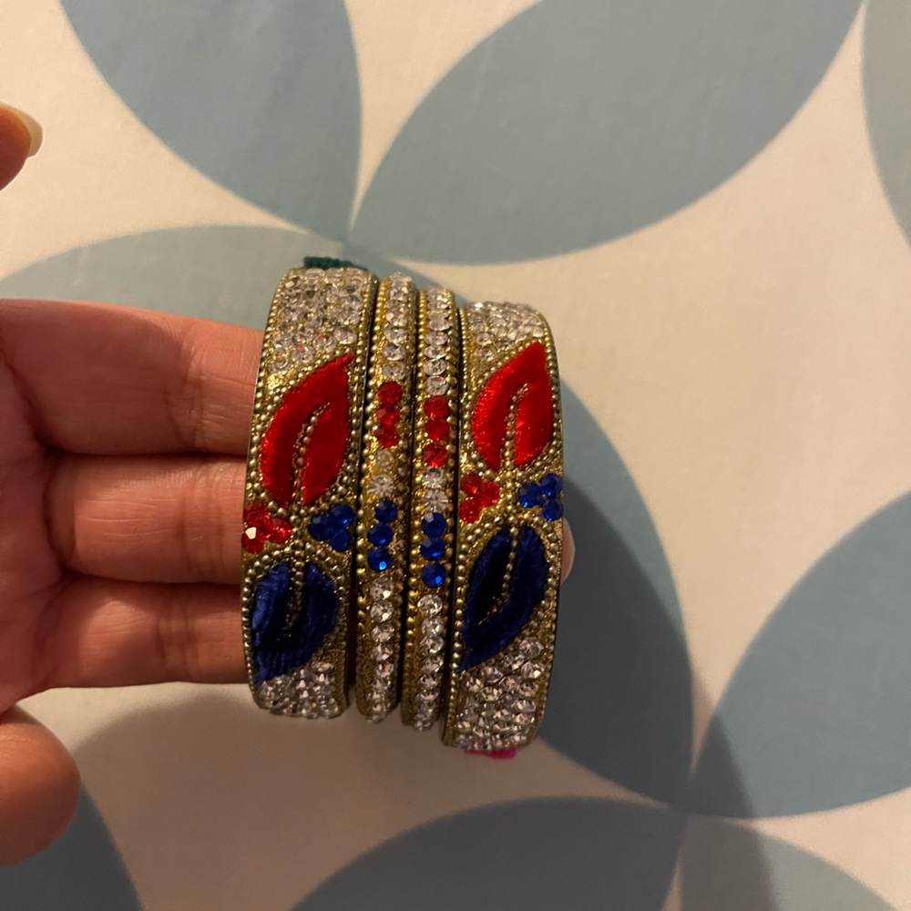 Indian kangan, bangles